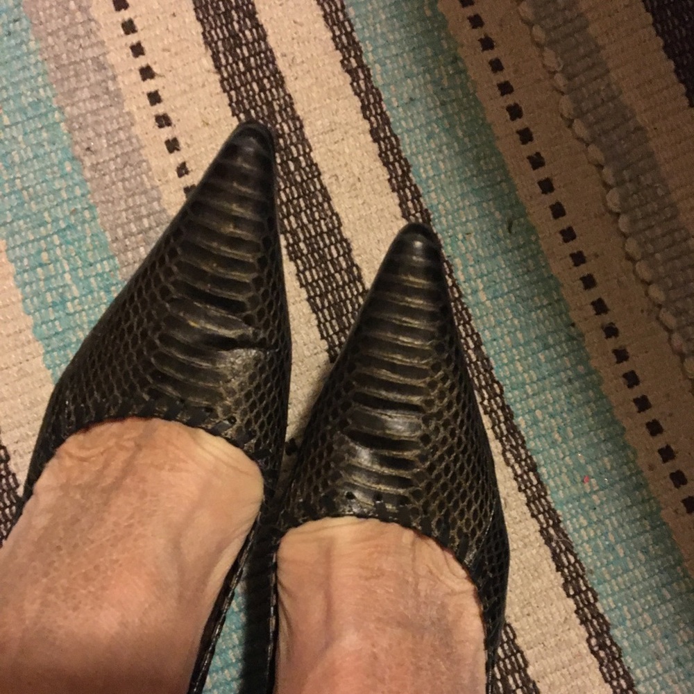 Nine West olive green high heel, size 7